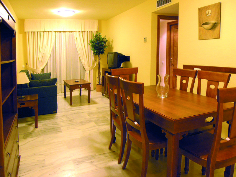 Apartamentos Turisticos Anoreta Ринкон-де-ла-Викториа Экстерьер фото