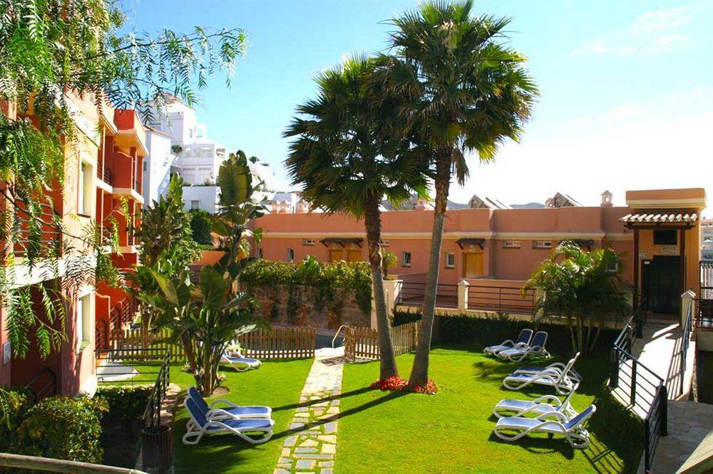 Apartamentos Turisticos Anoreta Ринкон-де-ла-Викториа Экстерьер фото