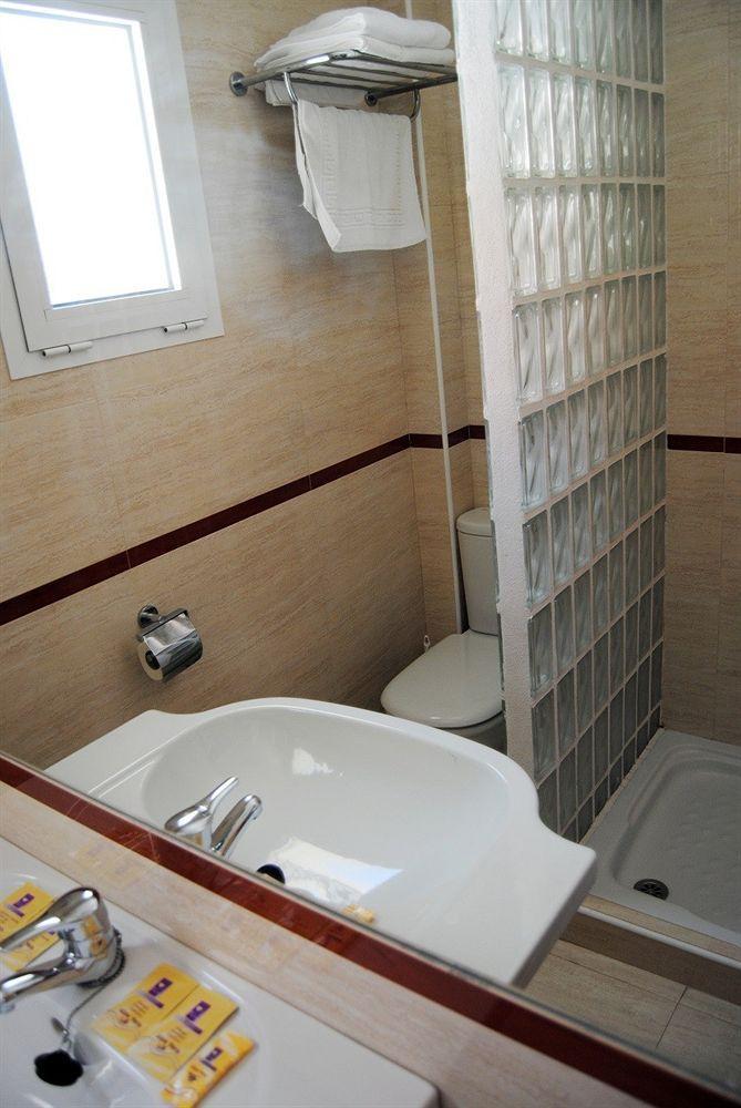 Apartamentos Turisticos Anoreta Ринкон-де-ла-Викториа Экстерьер фото